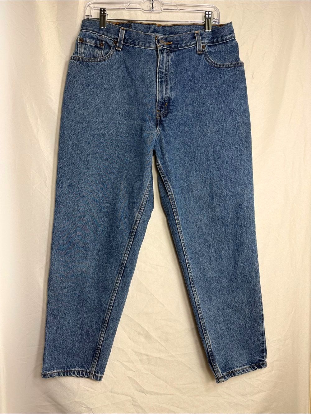 Vintage 90s Levi's 550 Relaxed Fit Tapered Leg Jeans Medium Wash 32x25